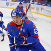 Joonas Kemppainen SKA Pietarin paidassa joulukuussa 2021.