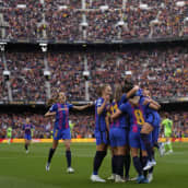 Barcelonan rökälevoitossa tehtiin naisjalkapallon uusi yleisöennätys perjantaina Camp Noulla. 