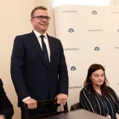 Kokoomuksen eduskuntaryhmä pui Wille Rydmanin toimintaa