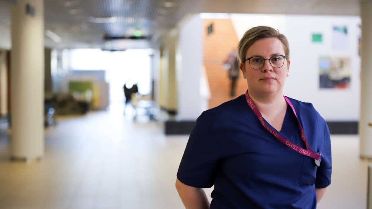 Teho-osaston lähihoitaja Johanna Rahkola