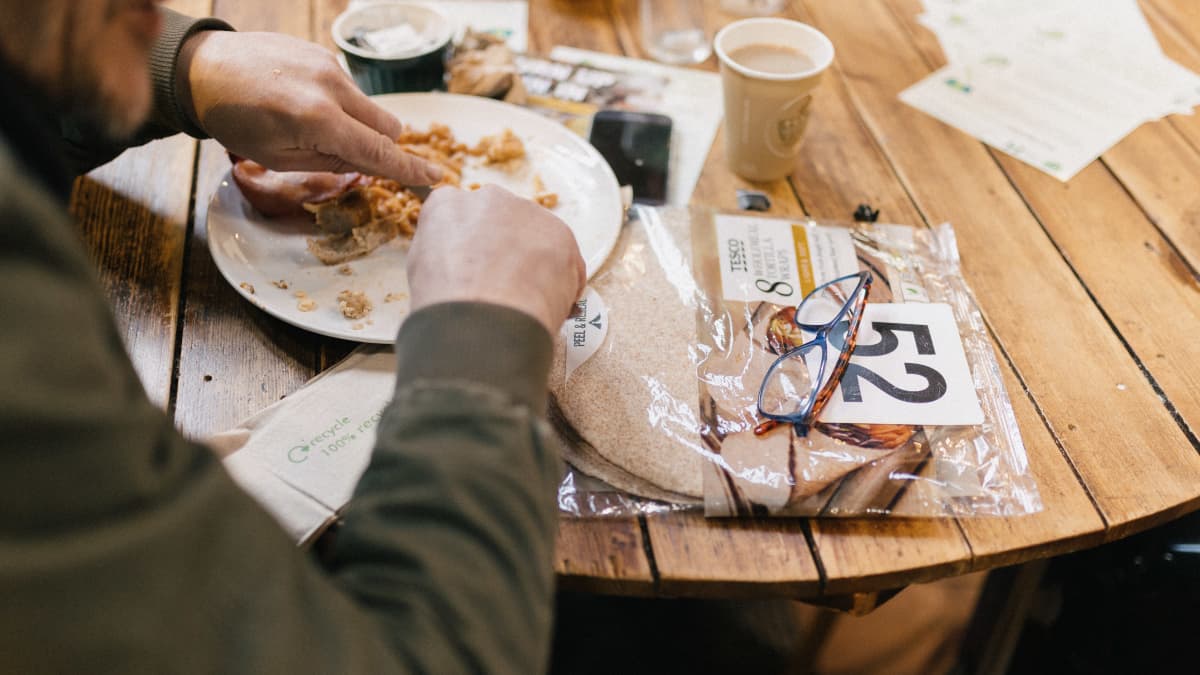 Ruokapankin asiakkaille tarjotaan ilmainen lounas.