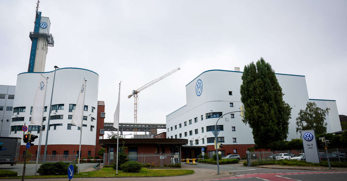 Volkswagen to Build Missile Defense Parts: Car Giant Shifts to Arms Industry