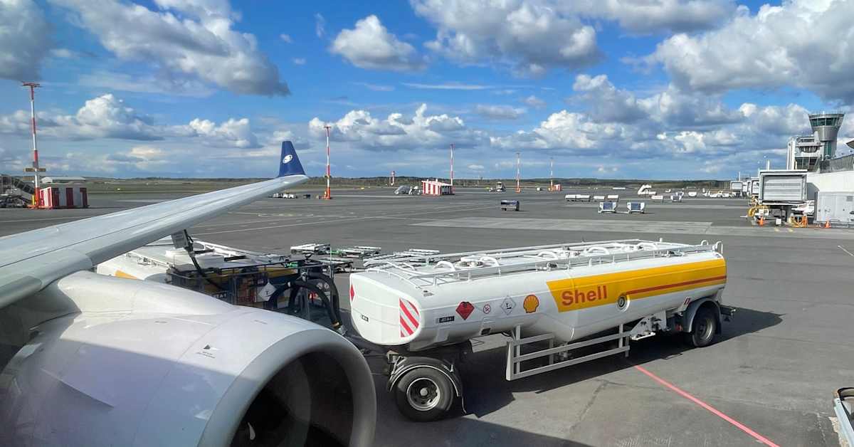 Oil Price Forecast Amid Iran's Hormuz Standoff: The Overlooked Impact on Global Renewable Energy Alliances