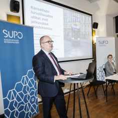 Supo julkaisi kansallisen turvallisuuden katsauksen tiedotustilaisuudessa Helsingissä 12. lokakuuta 2023.