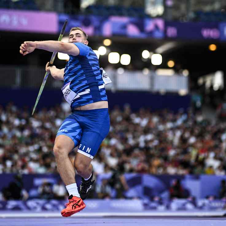 Toni Keränen keihäskarsinnassa.