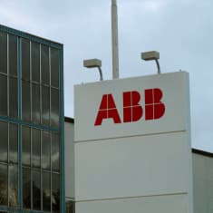 Kuva ABB:n toimipaikan kyltistä Vaasassa.