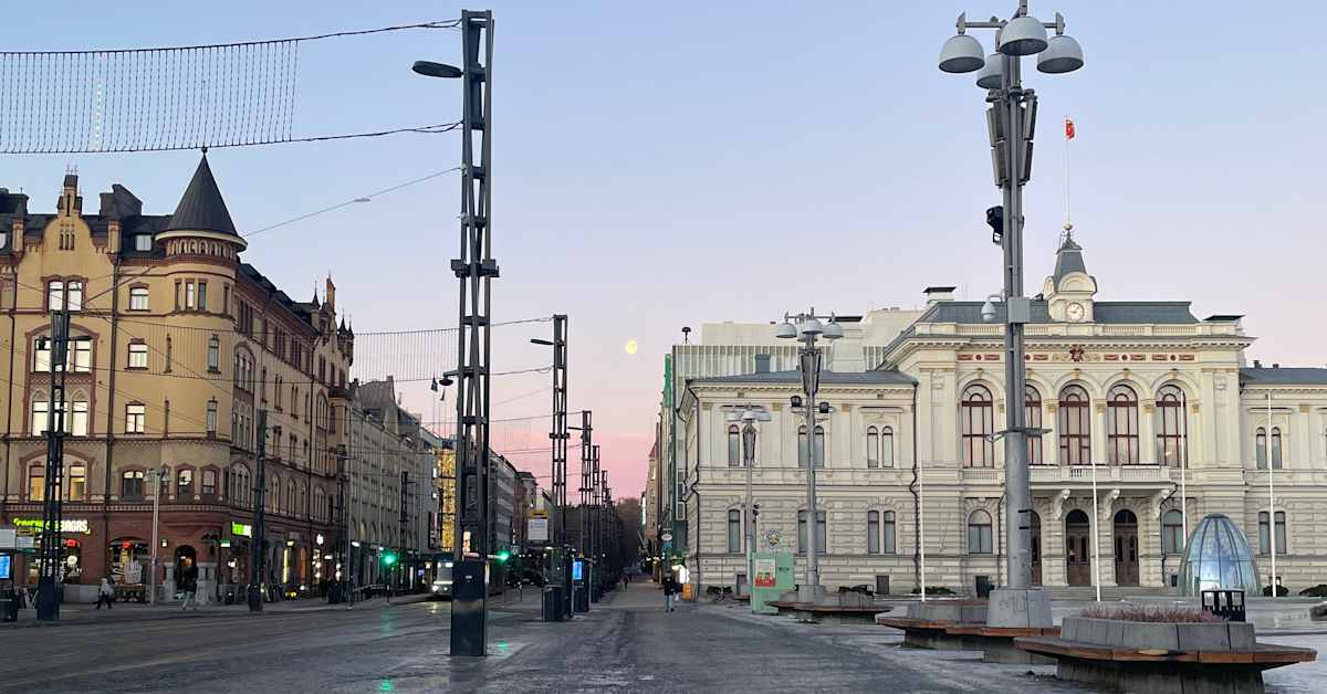 Sivullinen puuttui ryöstöön ja sai puukosta Tampereen Keskustorilla – tekijä vangittiin