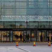 TAYSin sairaalarakennus Tampereella joulukuussa 2020.
