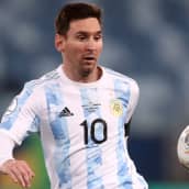 Lionel Messi lähikuvassa.