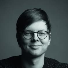 kirjailija Juhani Karila