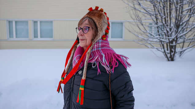 Anu Avaskari ulkona katse tulevaan.