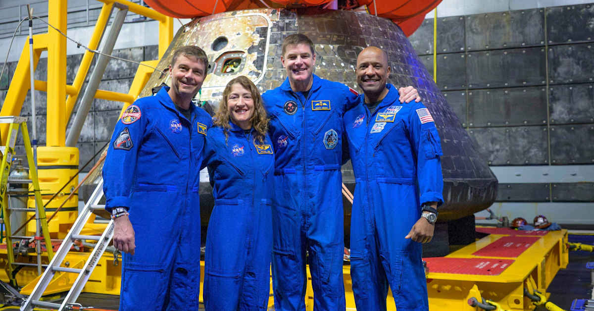 Historiallisen kuulennon astronautti kertasi kokemuksiaan: ”Kun on siellä, haluaakin vain kotiin”