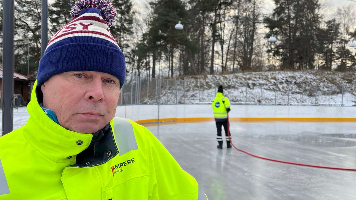 kylm-t-ilmat-tulivat-j-dytt-jien-avuksi-tampereen-koulukadulla