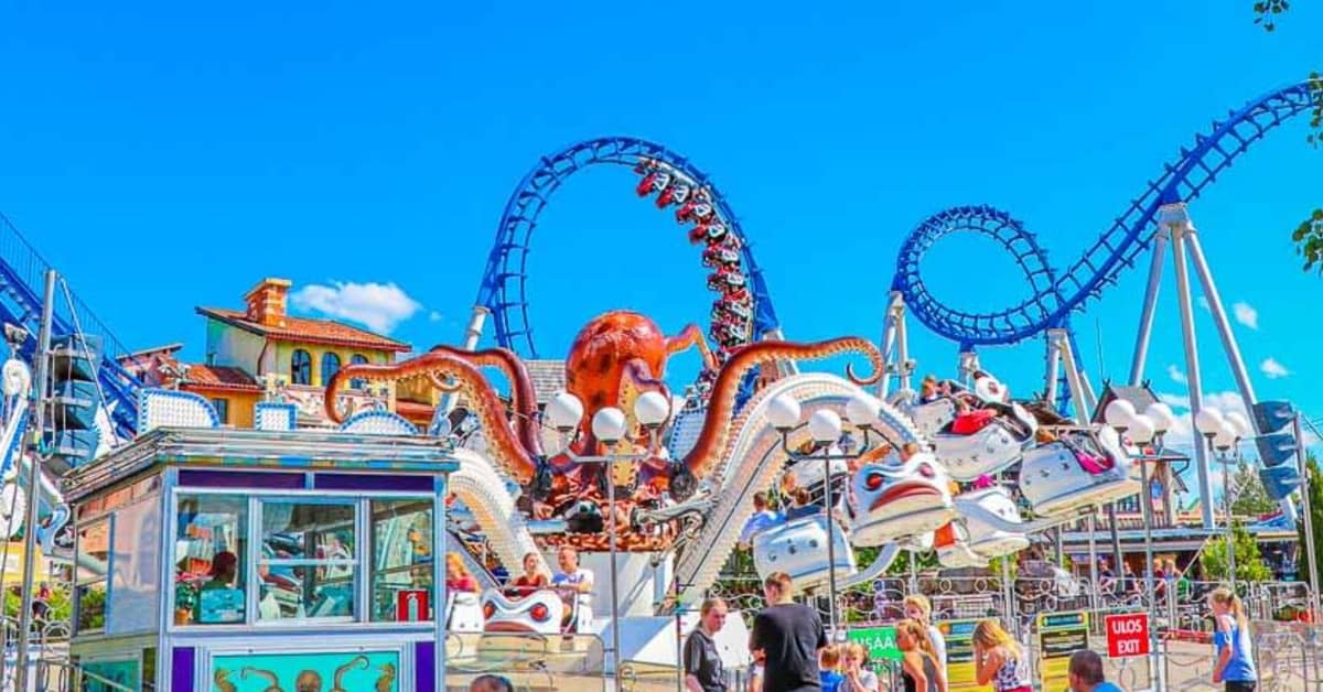 Close call: Amusement park ride started before child was secured | News |  Yle Uutiset