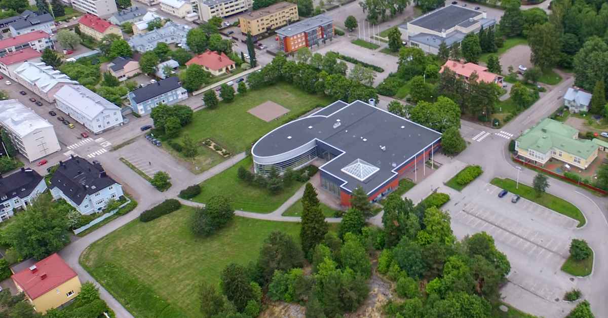 baracker-ska-placeras-vid-simhallen-i-borg-men-gr-nomr-det