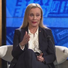 Akavan puheenjohtaja Maria Löfgren A-studiossa