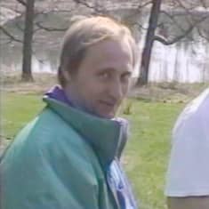 Huonolaatuinen kuva Vladimir Putinista ja toisesta mieshenkilöstä.