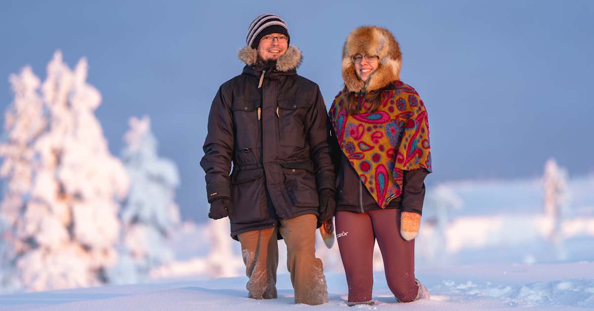 Oskari ja Saara Adler olivat olleet pari vuotta naimisissa, kun Saara teki aloitteen suhteen avaamisesta