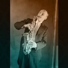 Saksofonisti Matti Rajula keväällä 1937.