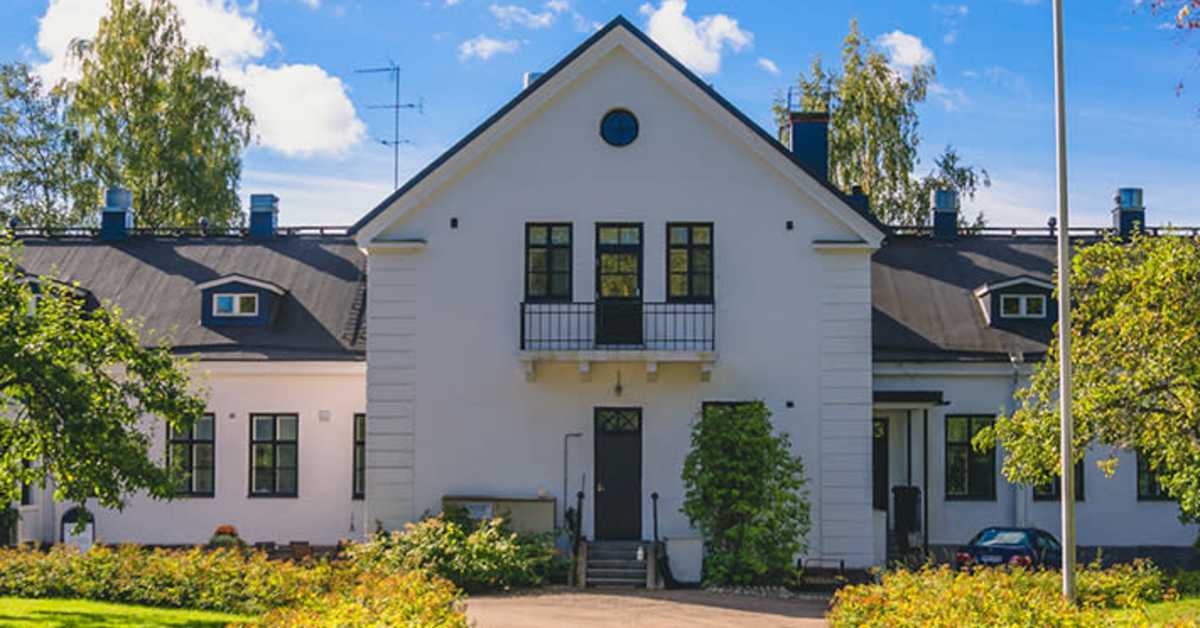 TV:stä tuttua Satulinnaa Hirvensalmella kaupataan luksussivustolla ...