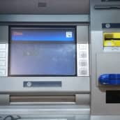 Pankkiautomaatti.