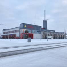 Kokkolan paloasema talvimaisemassa