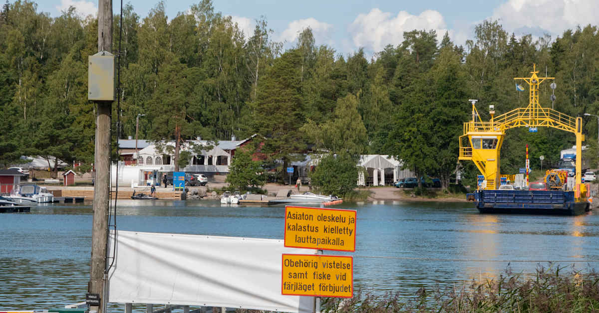 Frustration kring Pellingefärjans många trafikstopp – Finferries vd ...