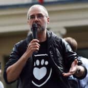 Britannialainen vegaaniaktivisti Jordi Casamitjana.