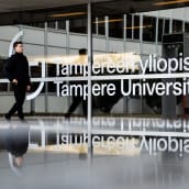 Tampereen yliopiston julkisivu.