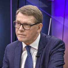 Matti Vanhanen Ylen Ykkösaamussa lauantaina 7. joulukuuta 2019.