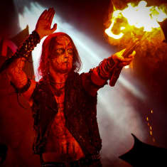 Watain esiintyy Hellsinki Metal Festivalilla. 