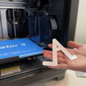 3D-tulostus ei ole enää vain harvojen herkkua – tulostimeen pääsee käsiksi vaikka kirjastossa