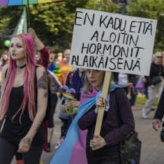 Oulun pride-kulkue 2023.