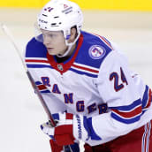 New York Rangersin suomalaispelaaja Kaapo Kakko kuvassa.