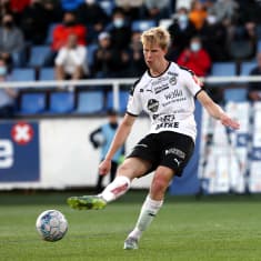 Janne-Pekka Laine FC Hakan paidassa.