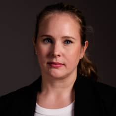 Sosiaali- ja terveysministeriön erityisasiantuntija ja tiktokkaaja Stina Oksa kertoo Suomen väestön rumista luvuista. 