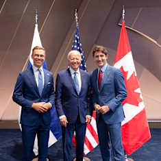 Alexander Stubb, Joe Biden ja Justin Trudeau. 