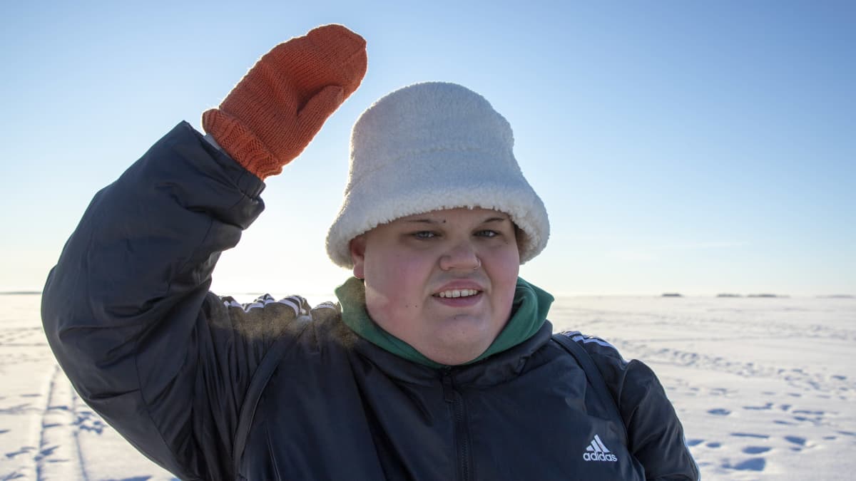 Oululainen Teemu on kärsinyt yksinäisyydestä koko elämänsä ajan. Kuvattu 8.3.2023