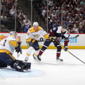 Artturi Lehkonen maalinteossa Nashvillea vastaan