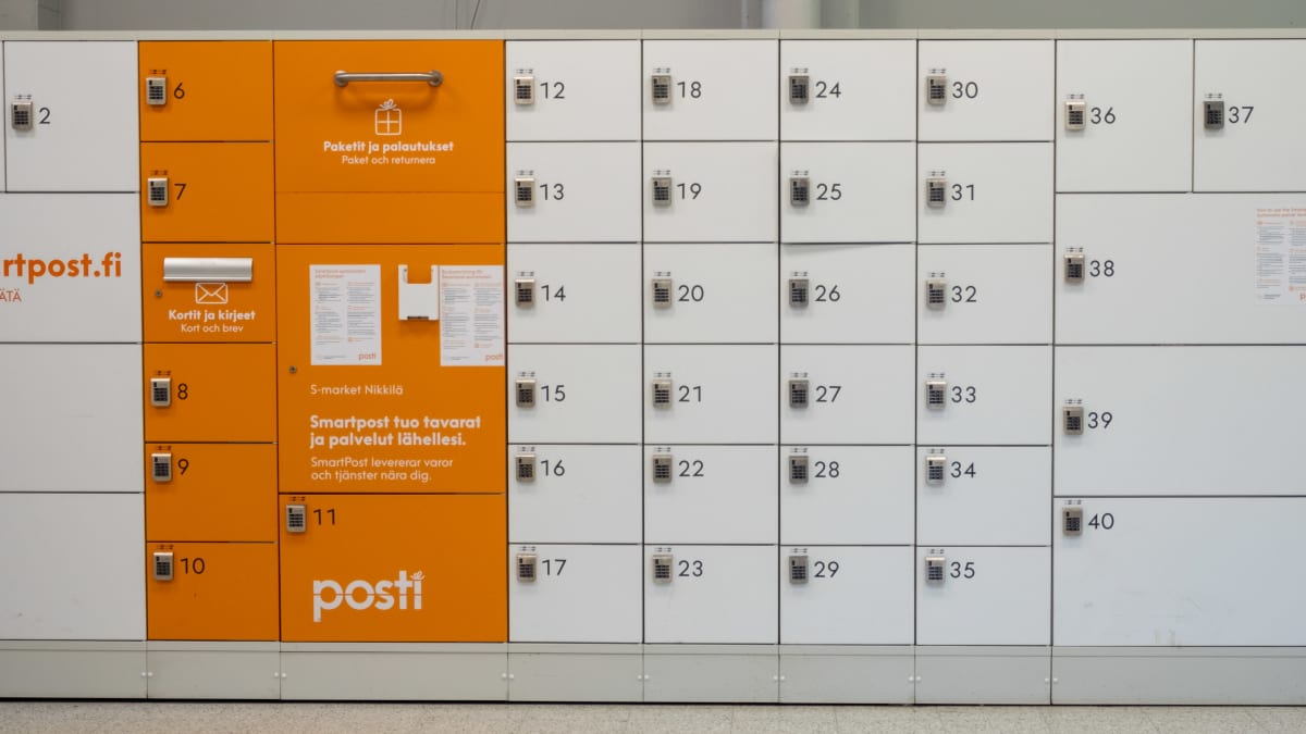 Postin Smartpost pakettiautomaatti.