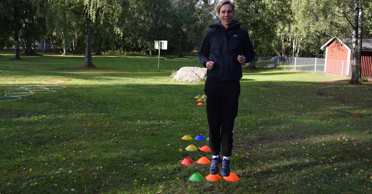 Hoppa jämfota på gräsmattan - Rörelsekul sätter fart på barn i Hangö ...