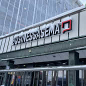 Oulun Business-aseman julkisivu