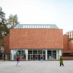  Jyväskylän Yliopiston päärakennus.