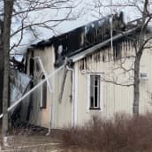 Kappeli tuhoutuu tulipalossa Espoossa