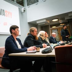 SAK:n liittojohtajien tiedotustilaisuus SAK:n tiloissa Hakaniemessä.