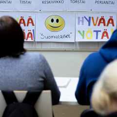Kotoutumiskoulutus. Suomen kielen kurssi maahanmuuttajille Haminassa.