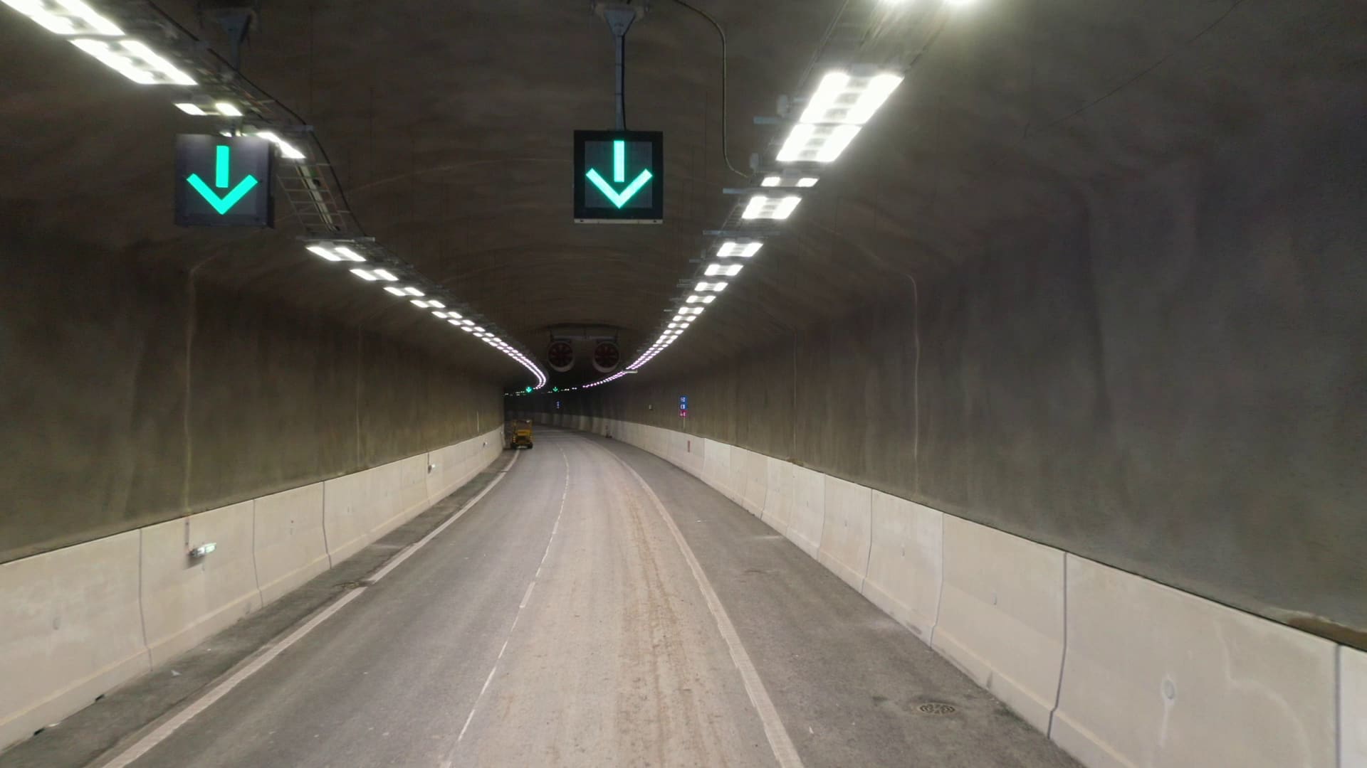 Liipolan tunneli valmistuu, ja se sisältää uusinta turvallisuustekniikka, jonka avulla tilannetta valvotaan Tampereella