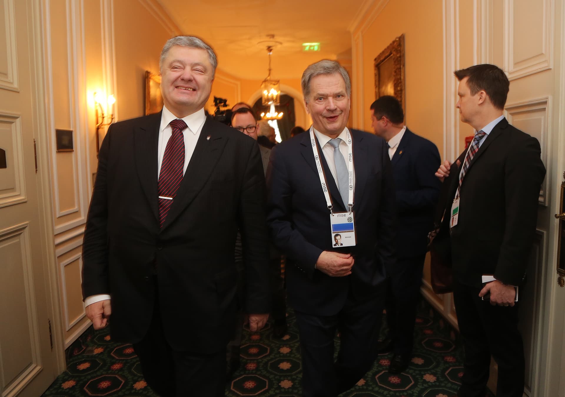 Tasavallan presidentti Sauli Niinistö ja Ukrainan presidentti Petro Porošenko tapaamisessa Münchenin turvallisuuskokouksen yhteydessä 17.2.2018