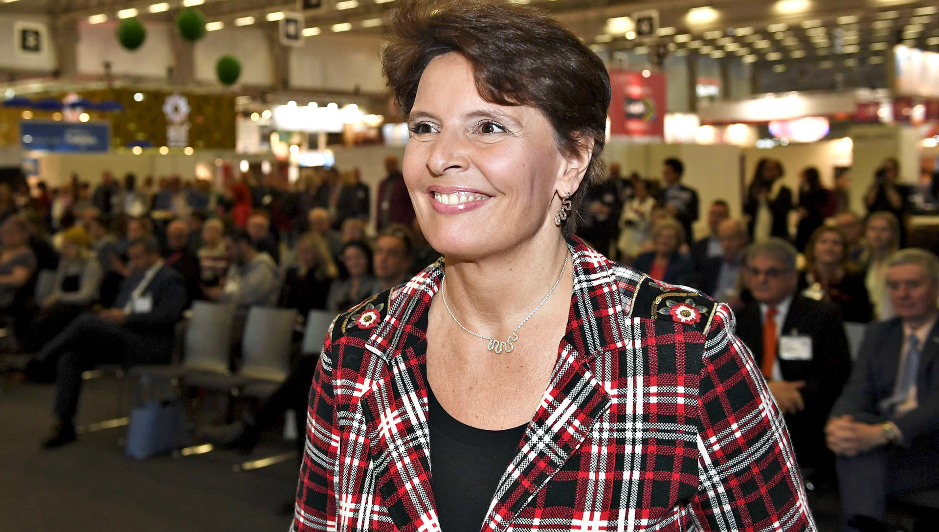 Liikenneministeri Anne Berner Matka 2019 -matkamessujen avajaistilaisuudessa Helsingissä 17. tammikuuta 2019.
