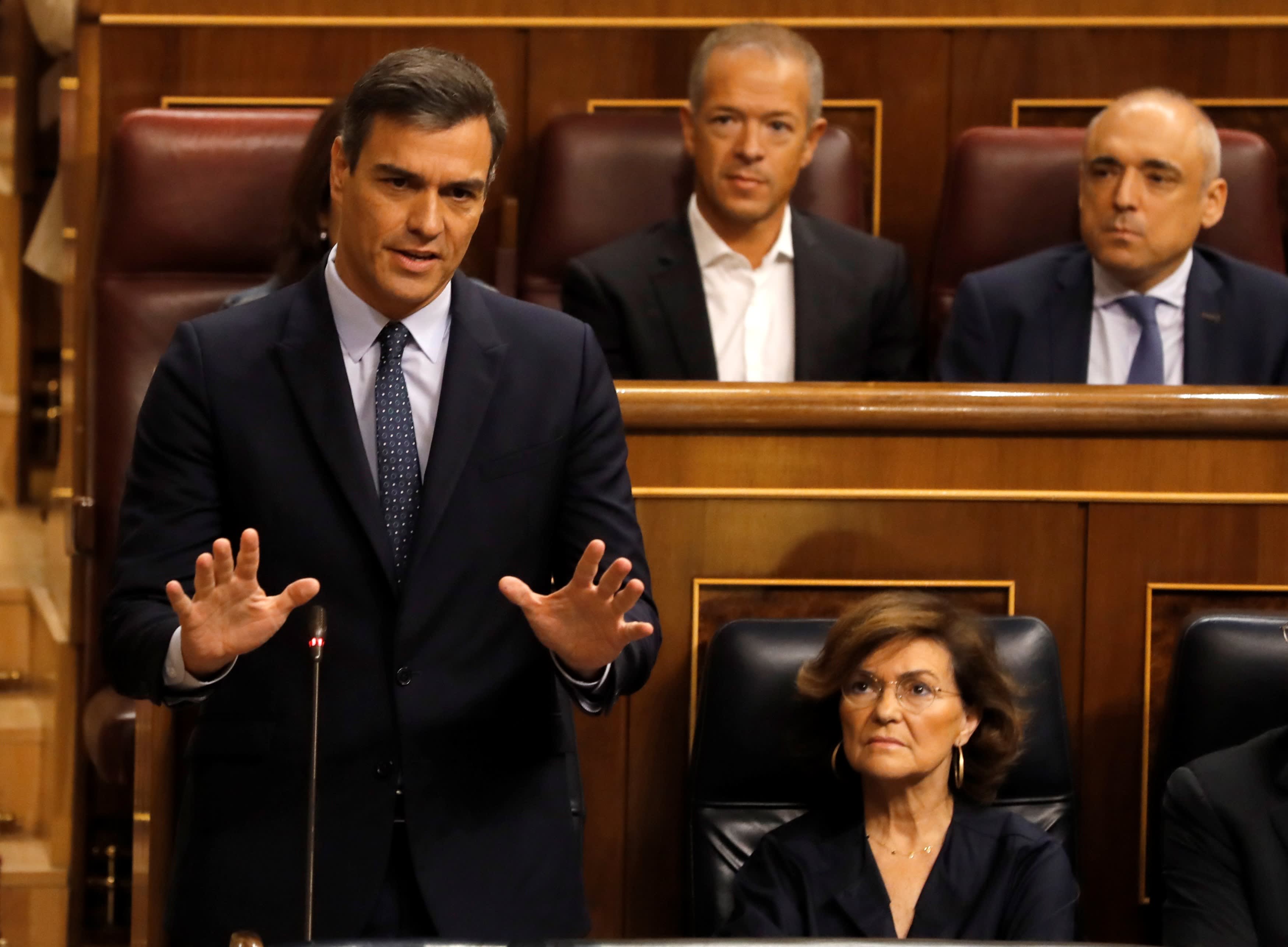 Espanjan virkaatekevä pääministeri Pedro Sánchez puhui keskiviikkona parlamentin viimeisellä kyselytunnilla ennen marraskuussa pidettäviä vaaleja.